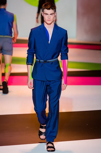 Look 37